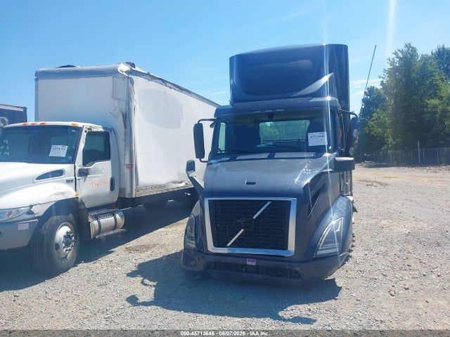 Volvo VNR 2020 4V4WC9EG0LN261832 Image 12