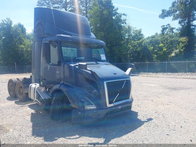 Volvo VNR 2020 4V4WC9EG0LN261832 Image 13