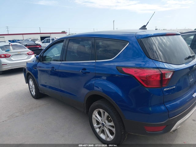 Ford ESCAPE SE 2019 1FMCU0GD0KUB15599 Image 15