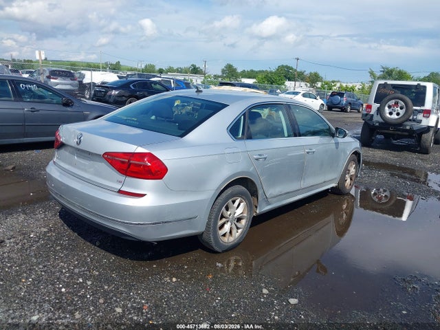Aukcja sprzedaży 2016 Volkswagen Passat 1.8t S, vin: 1VWAT7A33GC040432, numer aukcji: 45713682