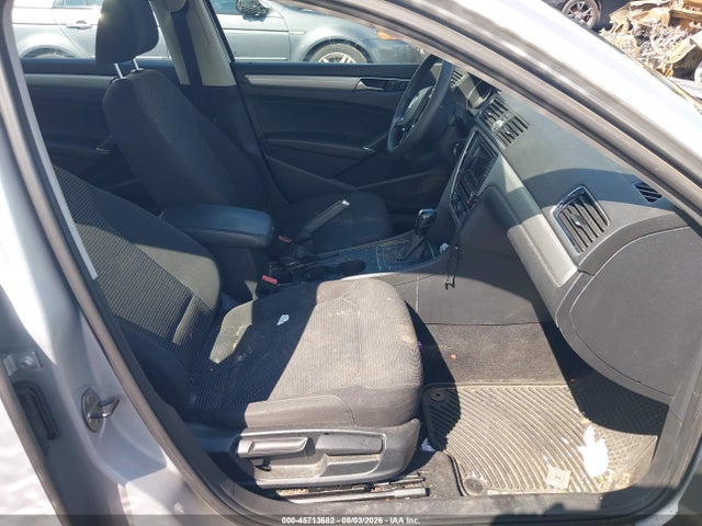 Aukcja sprzedaży 2016 Volkswagen Passat 1.8t S, vin: 1VWAT7A33GC040432, numer aukcji: 45713682