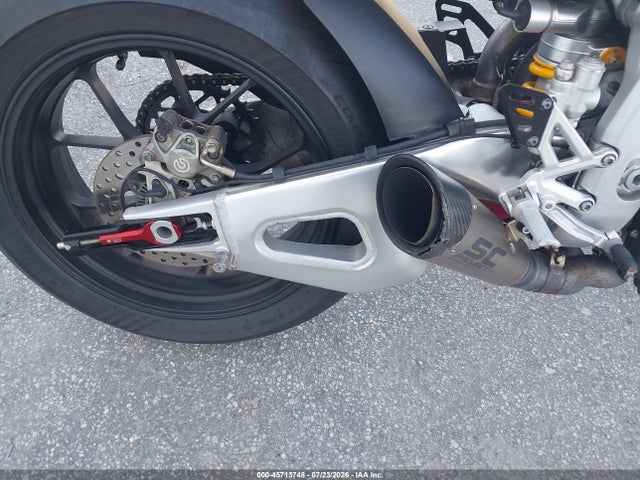 Auction sale of the 2022 Aprilia Rsv4 1100 Factory, vin: ZD4KYUB02NS000331, lot number: 45713748