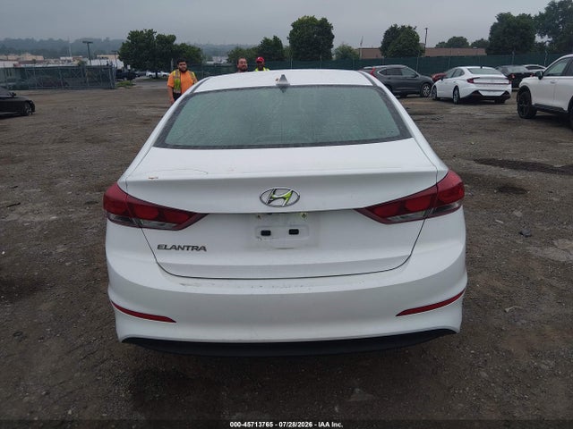 Hyundai ELANTRA SE 2017 5NPD84LF1HH031631 Image 16
