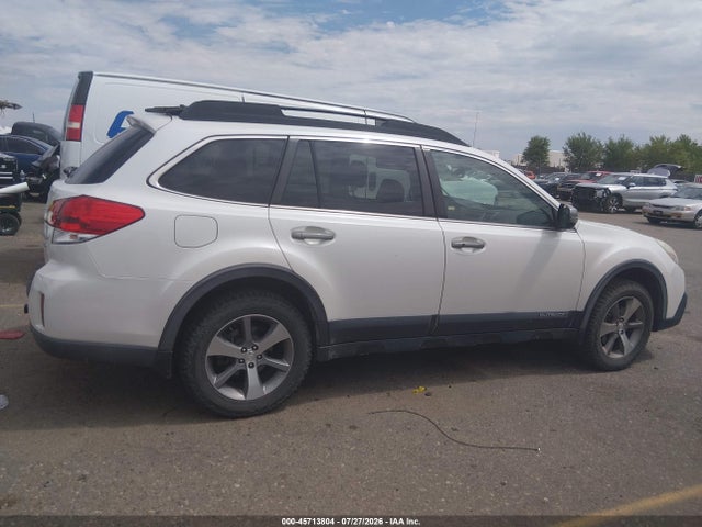 Продажа на аукционе авто 2014 Subaru Outback 3.6r Limited, vin: 4S4BRDPC9E2213820, номер лота: 45713804