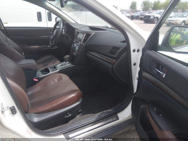 Продажа на аукционе авто 2014 Subaru Outback 3.6r Limited, vin: 4S4BRDPC9E2213820, номер лота: 45713804