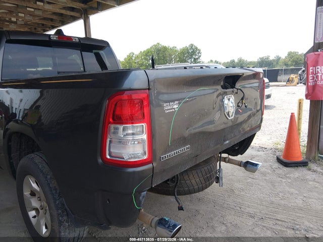 45713835 :رقم المزاد ، 1C6RREBT7NN231612 vin ، 2022 Ram 1500 Big Horn  4x2 6'4 Box مزاد بيع