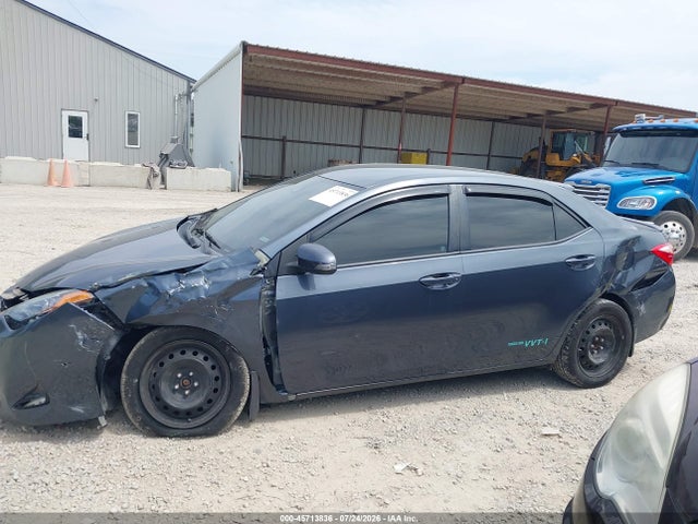 45713836 :رقم المزاد ، 5YFBURHE4HP729590 vin ، 2017 Toyota Corolla Le مزاد بيع