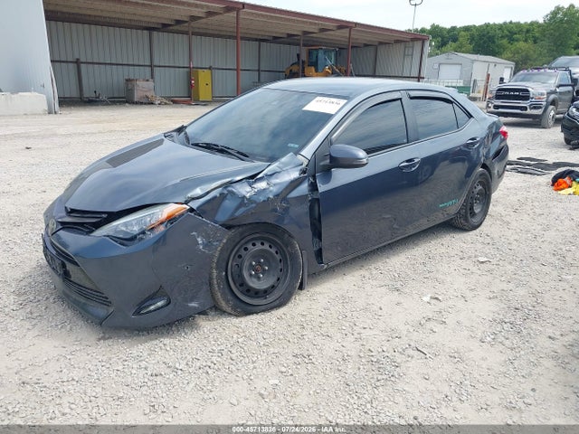 45713836 :رقم المزاد ، 5YFBURHE4HP729590 vin ، 2017 Toyota Corolla Le مزاد بيع