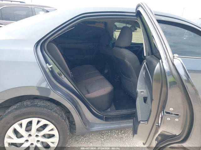 45713836 :رقم المزاد ، 5YFBURHE4HP729590 vin ، 2017 Toyota Corolla Le مزاد بيع
