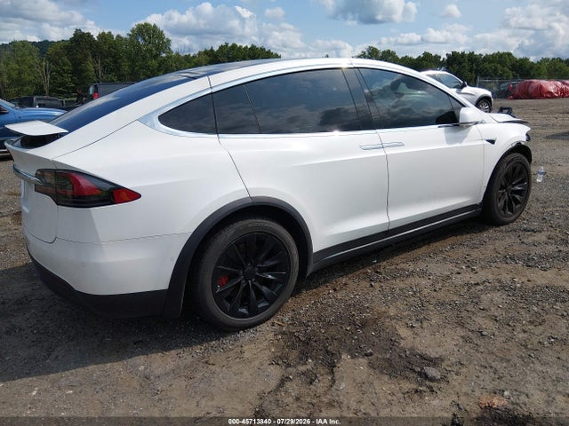 Auction sale of the 2017 Tesla Model X 100d/75d/90d, vin: 5YJXCBE27HF066196, lot number: 45713840