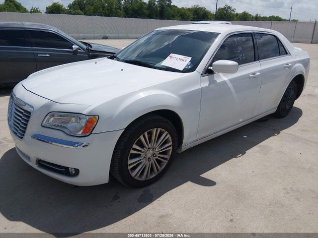 2013 Chrysler 300 Motown მანქანა იყიდება აუქციონზე, vin: 2C3CCARG3DH528132, აუქციონის ნომერი: 45713903