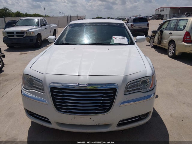 2013 Chrysler 300 Motown მანქანა იყიდება აუქციონზე, vin: 2C3CCARG3DH528132, აუქციონის ნომერი: 45713903
