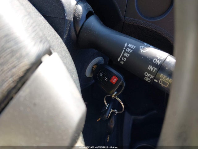 2013 Toyota Prius C One მანქანა იყიდება აუქციონზე, vin: JTDKDTB31D1042568, აუქციონის ნომერი: 45713905