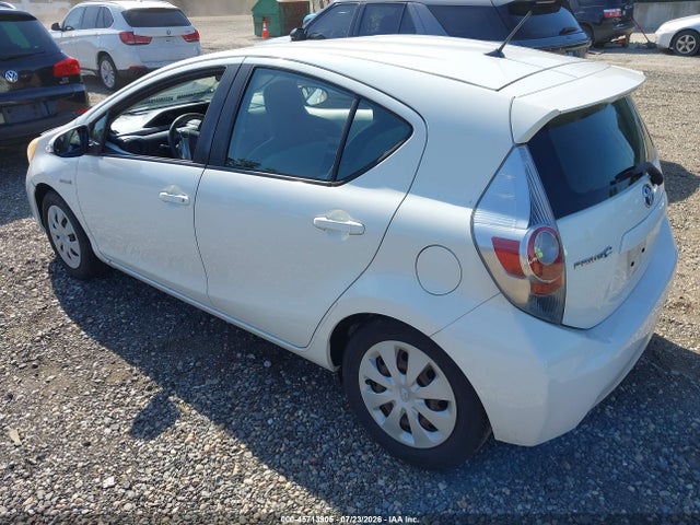 2013 Toyota Prius C One მანქანა იყიდება აუქციონზე, vin: JTDKDTB31D1042568, აუქციონის ნომერი: 45713905