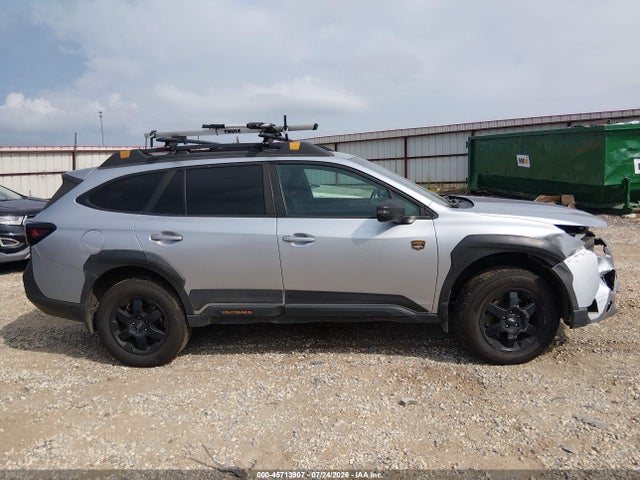 Продаж на аукціоні авто 2022 Subaru Outback Wilderness, vin: 4S4BTGUD5N3196153, номер лоту: 45713907