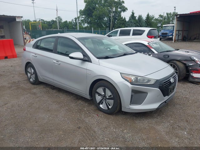 Продаж на аукціоні авто 2018 Hyundai Ioniq Hybrid Blue, vin: KMHC65LC6JU076102, номер лоту: 45713937
