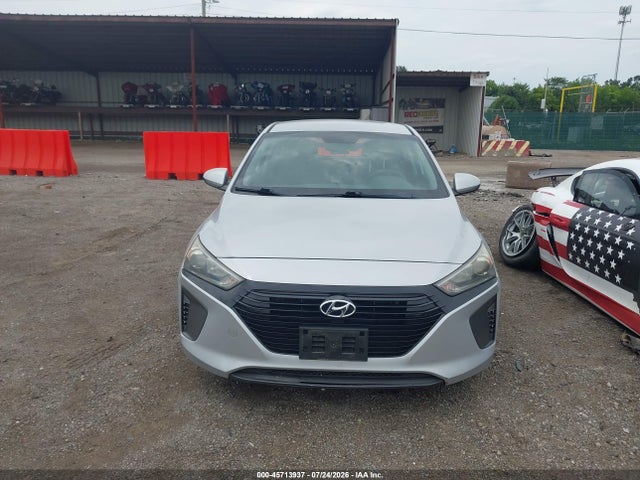 2018 Hyundai Ioniq Hybrid Blue მანქანა იყიდება აუქციონზე, vin: KMHC65LC6JU076102, აუქციონის ნომერი: 45713937