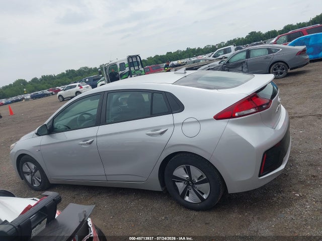 2018 Hyundai Ioniq Hybrid Blue მანქანა იყიდება აუქციონზე, vin: KMHC65LC6JU076102, აუქციონის ნომერი: 45713937