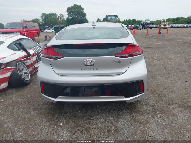 2018 Hyundai Ioniq Hybrid Blue მანქანა იყიდება აუქციონზე, vin: KMHC65LC6JU076102, აუქციონის ნომერი: 45713937