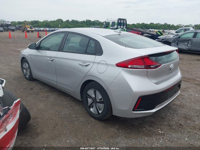 2018 Hyundai Ioniq Hybrid Blue მანქანა იყიდება აუქციონზე, vin: KMHC65LC6JU076102, აუქციონის ნომერი: 45713937