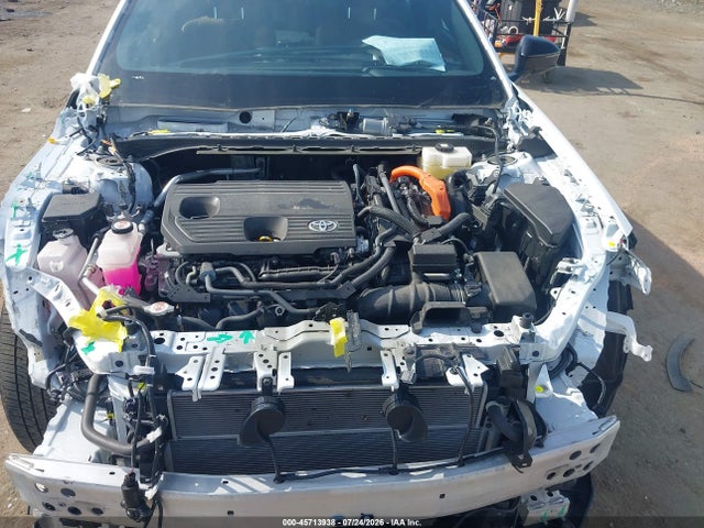 2025 Toyota Crown Signia Xle მანქანა იყიდება აუქციონზე, vin: JTDACAAJ0S3025040, აუქციონის ნომერი: 45713938