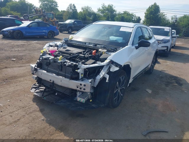 2025 Toyota Crown Signia Xle მანქანა იყიდება აუქციონზე, vin: JTDACAAJ0S3025040, აუქციონის ნომერი: 45713938