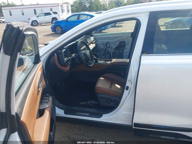 2025 Toyota Crown Signia Xle მანქანა იყიდება აუქციონზე, vin: JTDACAAJ0S3025040, აუქციონის ნომერი: 45713938