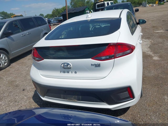 Продаж на аукціоні авто 2020 Hyundai Ioniq Hybrid Blue, vin: KMHC65LCXLU233424, номер лоту: 45713951
