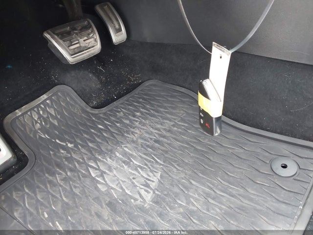 Продажа на аукционе авто 2022 Volkswagen Golf R 2.0t, vin: WVWEB7CD3NW127319, номер лота: 45713958