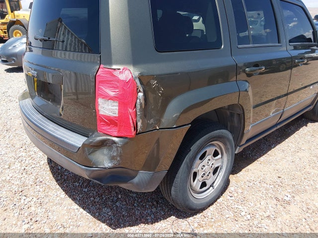 1C4NJRBB1FD279739 Jeep Patriot Sport