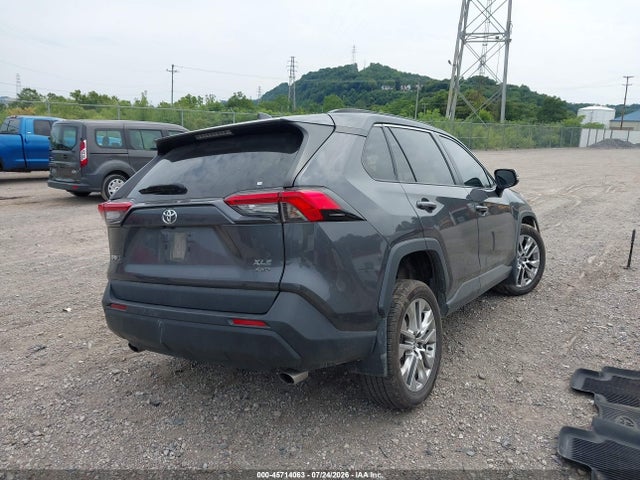 45714063 :رقم المزاد ، 2T3A1RFV6LW121365 vin ، 2020 Toyota Rav4 Xle Premium مزاد بيع