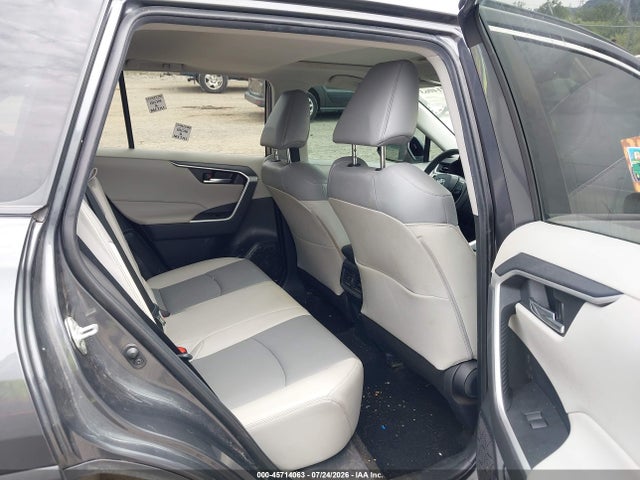 45714063 :رقم المزاد ، 2T3A1RFV6LW121365 vin ، 2020 Toyota Rav4 Xle Premium مزاد بيع