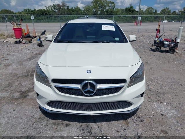 45714104 :رقم المزاد ، WDDSJ4EB2JN512263 vin ، 2018 Mercedes-benz Cla 250 مزاد بيع