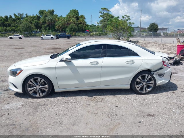 45714104 :رقم المزاد ، WDDSJ4EB2JN512263 vin ، 2018 Mercedes-benz Cla 250 مزاد بيع