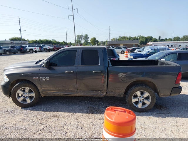 1C6RR6FT1LS128801 RAM 1500 Classic Tradesman 4x2 6&#039;4 Box