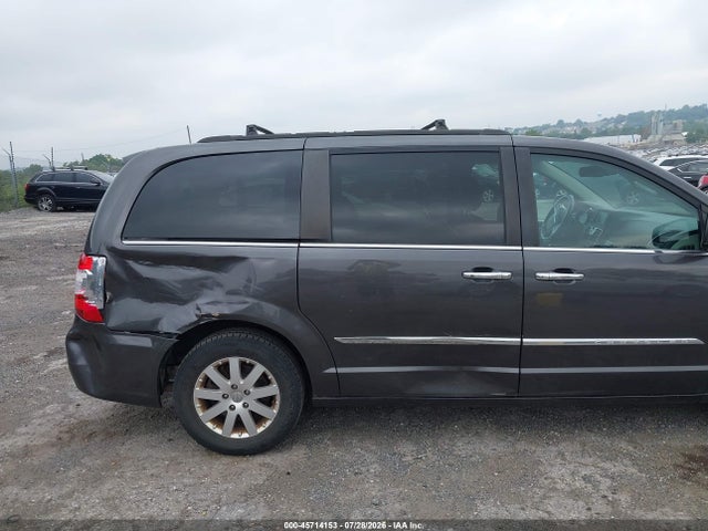 2C4RC1BG9FR628636 Chrysler Town &amp; Country Touring