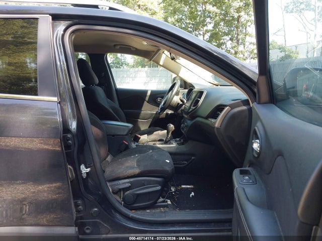 Продажа на аукционе авто 2015 Jeep Cherokee Latitude, vin: 1C4PJMCB8FW794929, номер лота: 45714174
