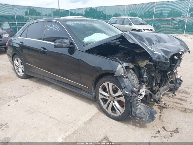 45714205 :رقم المزاد ، WDDHF8HB9AA196995 vin ، 2010 Mercedes-benz E 350 4matic مزاد بيع