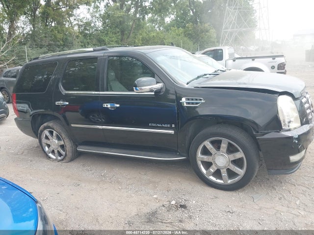 45714220 :رقم المزاد ، 1GYFK63857R206715 vin ، 2007 Cadillac Escalade Luxury مزاد بيع
