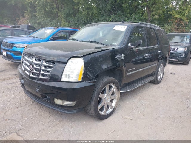 45714220 :رقم المزاد ، 1GYFK63857R206715 vin ، 2007 Cadillac Escalade Luxury مزاد بيع
