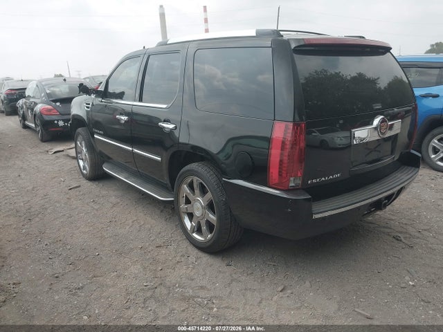 45714220 :رقم المزاد ، 1GYFK63857R206715 vin ، 2007 Cadillac Escalade Luxury مزاد بيع