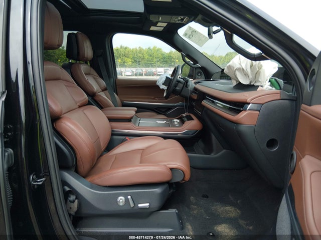Продажа на аукционе авто 2025 Lincoln Navigator Reserve L, vin: 5LMJJ3LG9SEL20704, номер лота: 45714279