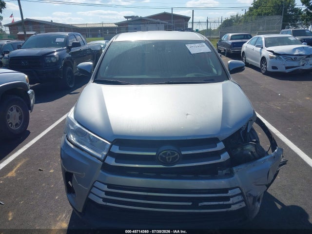 2019 Toyota Highlander Le მანქანა იყიდება აუქციონზე, vin: 5TDZARFHXKS048353, აუქციონის ნომერი: 45714360