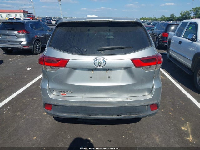 2019 Toyota Highlander Le მანქანა იყიდება აუქციონზე, vin: 5TDZARFHXKS048353, აუქციონის ნომერი: 45714360