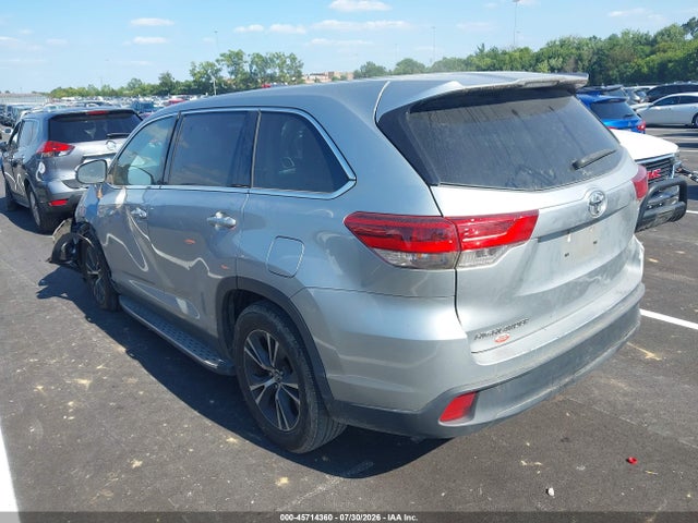 2019 Toyota Highlander Le მანქანა იყიდება აუქციონზე, vin: 5TDZARFHXKS048353, აუქციონის ნომერი: 45714360