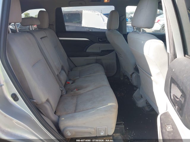 2019 Toyota Highlander Le მანქანა იყიდება აუქციონზე, vin: 5TDZARFHXKS048353, აუქციონის ნომერი: 45714360