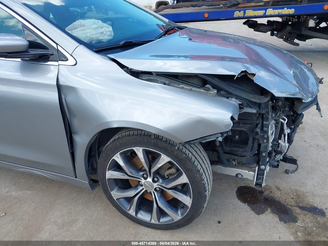 45714369 :رقم المزاد ، 1C3CCCCGXFN519992 vin ، 2015 Chrysler 200 C مزاد بيع