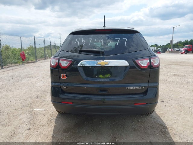 45714377 :رقم المزاد ، 1GNKVHKD7FJ226216 vin ، 2015 Chevrolet Traverse Lt مزاد بيع