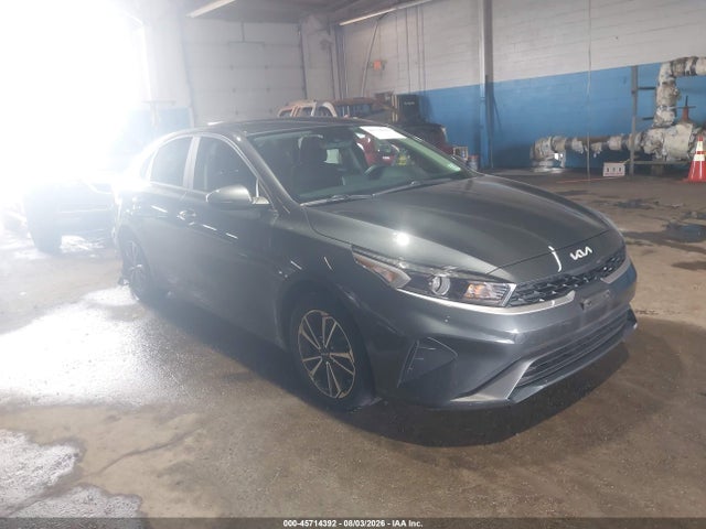 2022 Kia Forte Lxs მანქანა იყიდება აუქციონზე, vin: 3KPF24AD8NE495494, აუქციონის ნომერი: 45714392