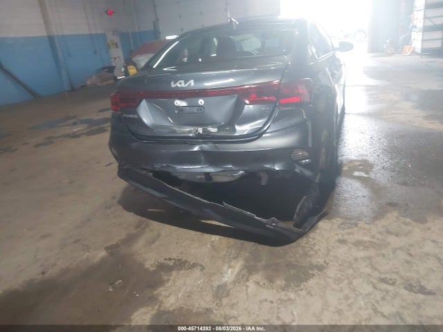 2022 Kia Forte Lxs მანქანა იყიდება აუქციონზე, vin: 3KPF24AD8NE495494, აუქციონის ნომერი: 45714392